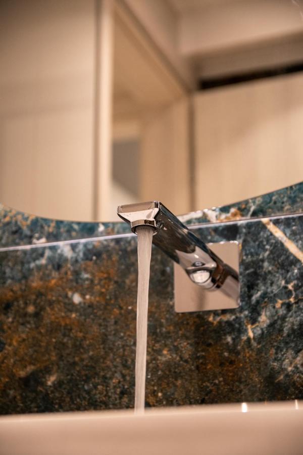 Sithoniars Luxury Ground Floor Apartment With Private Garden ネオス・マルマラス エクステリア 写真
