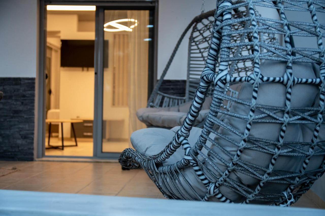 Sithoniars Luxury Ground Floor Apartment With Private Garden ネオス・マルマラス エクステリア 写真